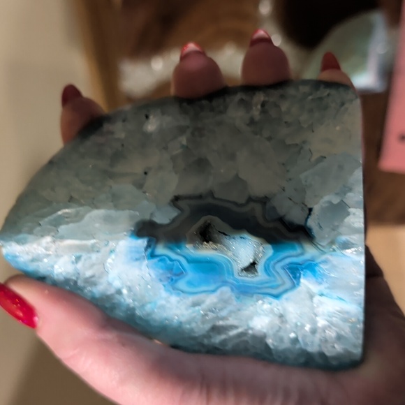 Pair of Brazilian Agate Geode Sections Bookends or Decor Pieces - Picture 13 of 14